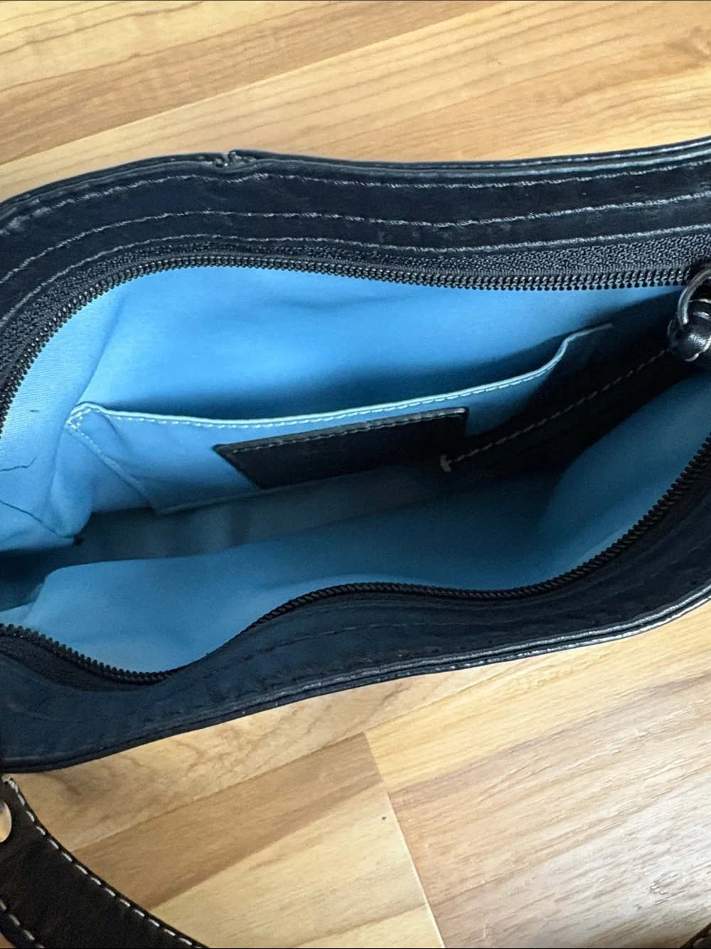 Coach Black and Gray Signature Shoulder Bag - Picture 8 of 10